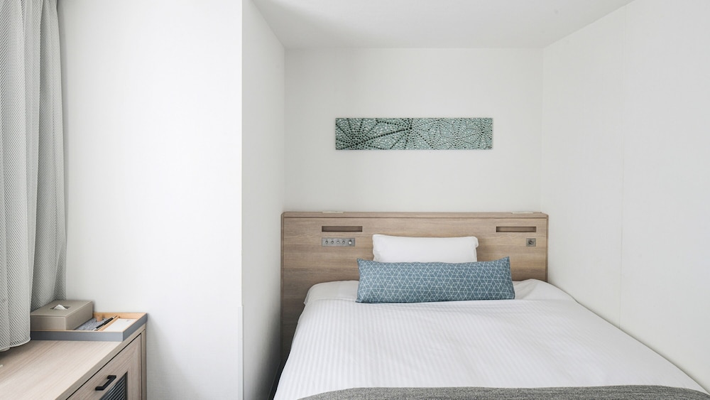 スタンダード ダブル 禁煙 客室1 | ベッセルイン栄駅前