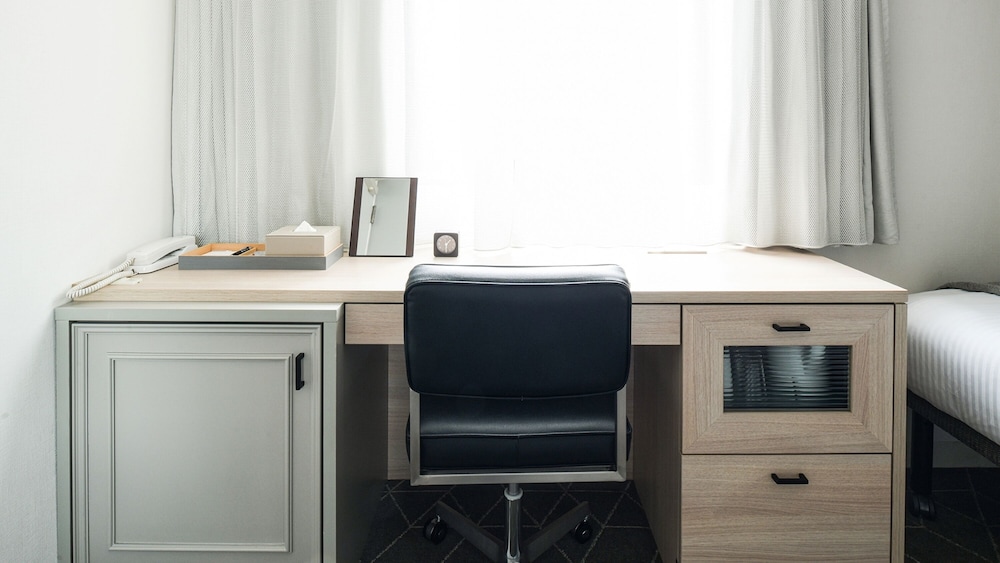 シャワーブース ダブル禁煙 客室1 | ベッセルイン栄駅前