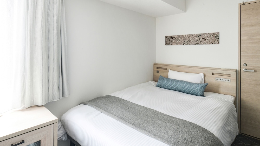 シャワーブース ダブル禁煙 客室2 | ベッセルイン栄駅前