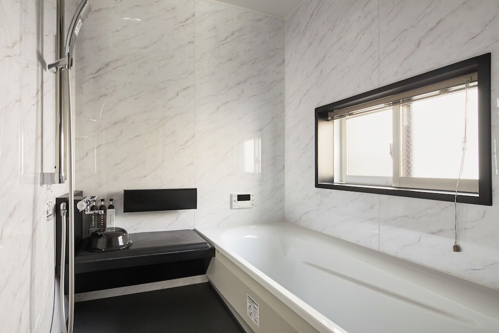 EAST デラックススイート 深めの浴槽0 | 映月