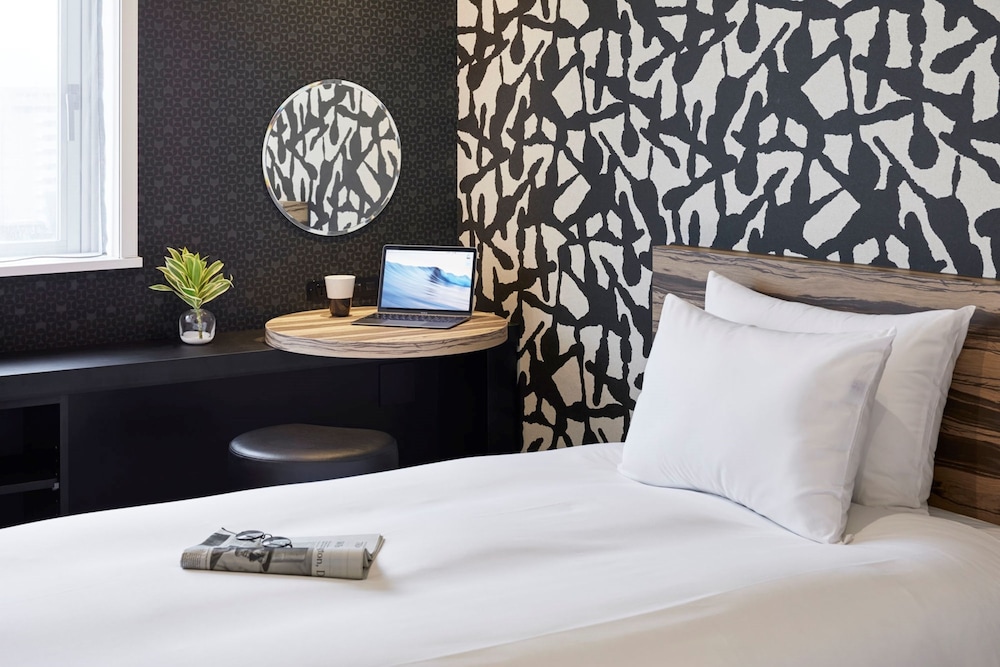 スーペリア ツインルーム 禁煙 客室8 | the b 浅草