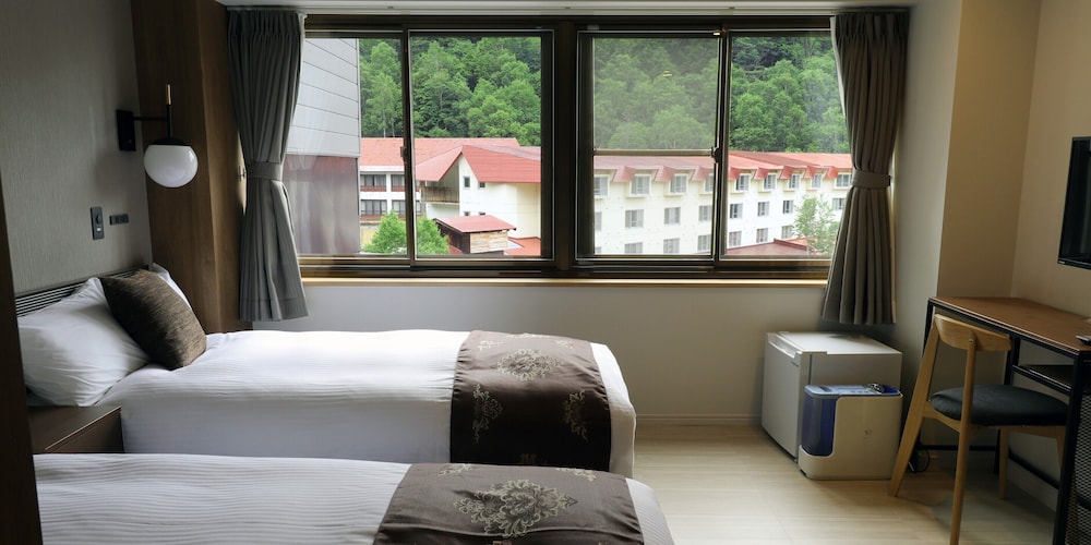 スタンダード ツインルーム 客室2 | 志賀高原 ホテル一望閣