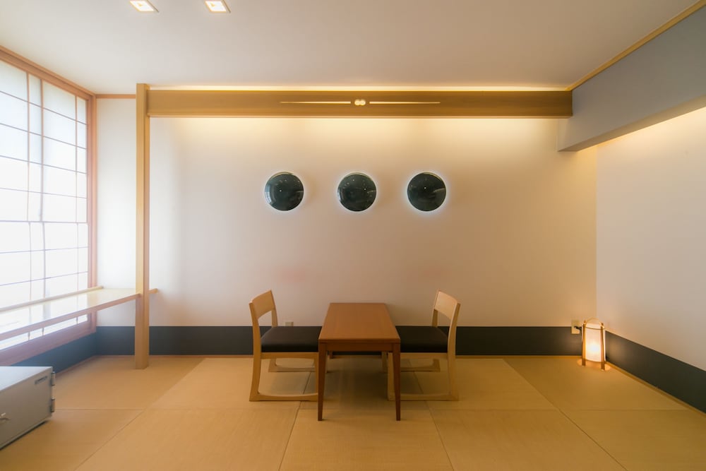 竹庵(たけあん) 温泉引き湯付き 禁煙 37 ㎡【3F】 客室1 | CHAHARU離れ 道後夢蔵