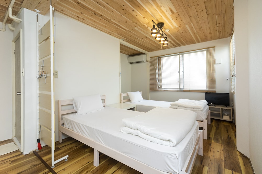 ツインルーム（6号室） | コインズホステル天神