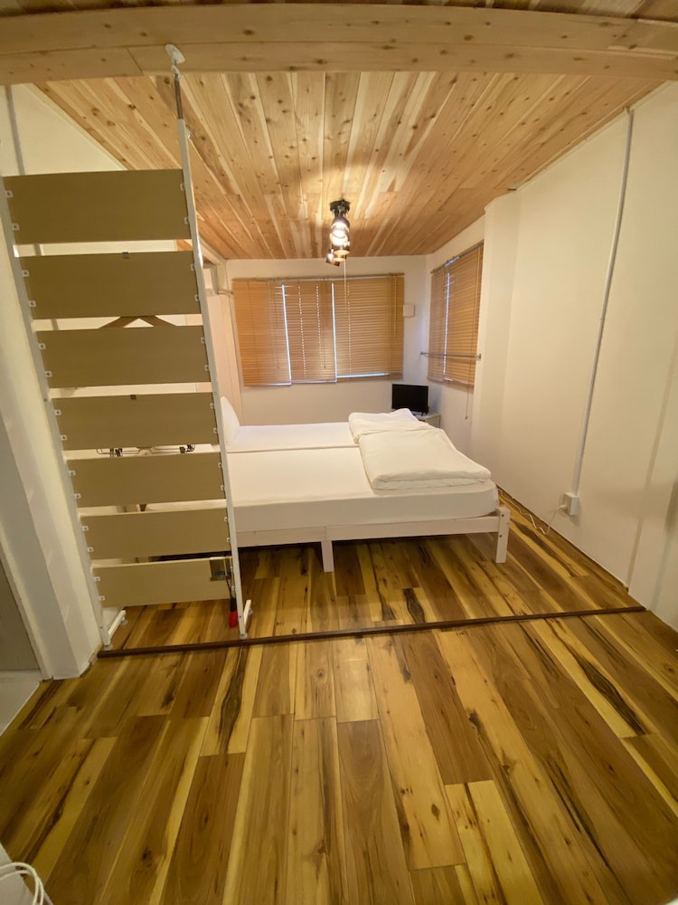 ツインルーム（6号室） 客室3 | コインズホステル天神