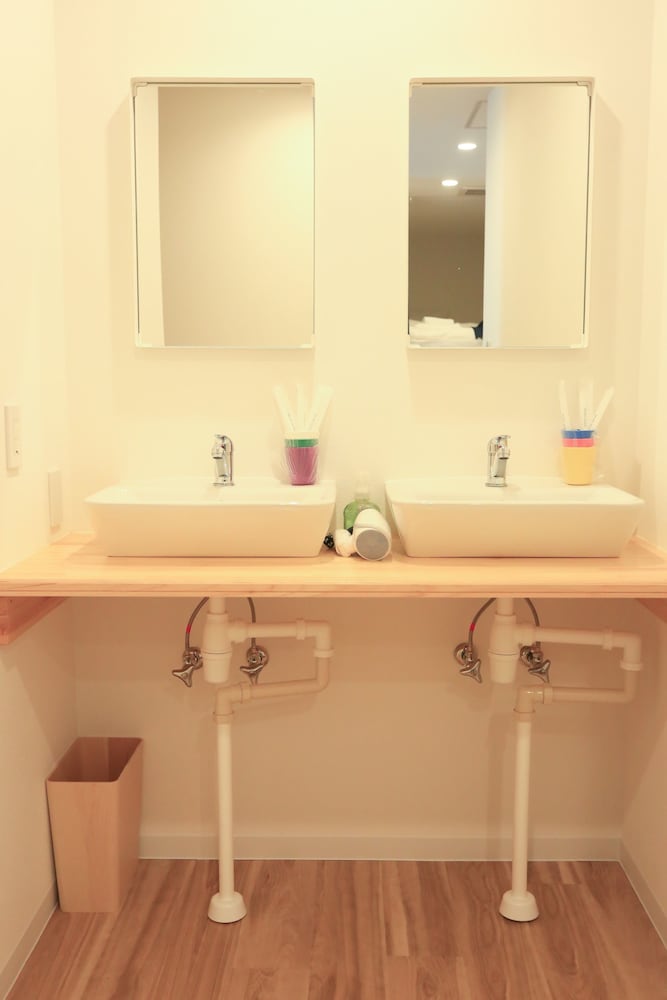 ワンベッドルームスーペリアアパートメント (10号室) バスルーム1 | コインズホステル天神