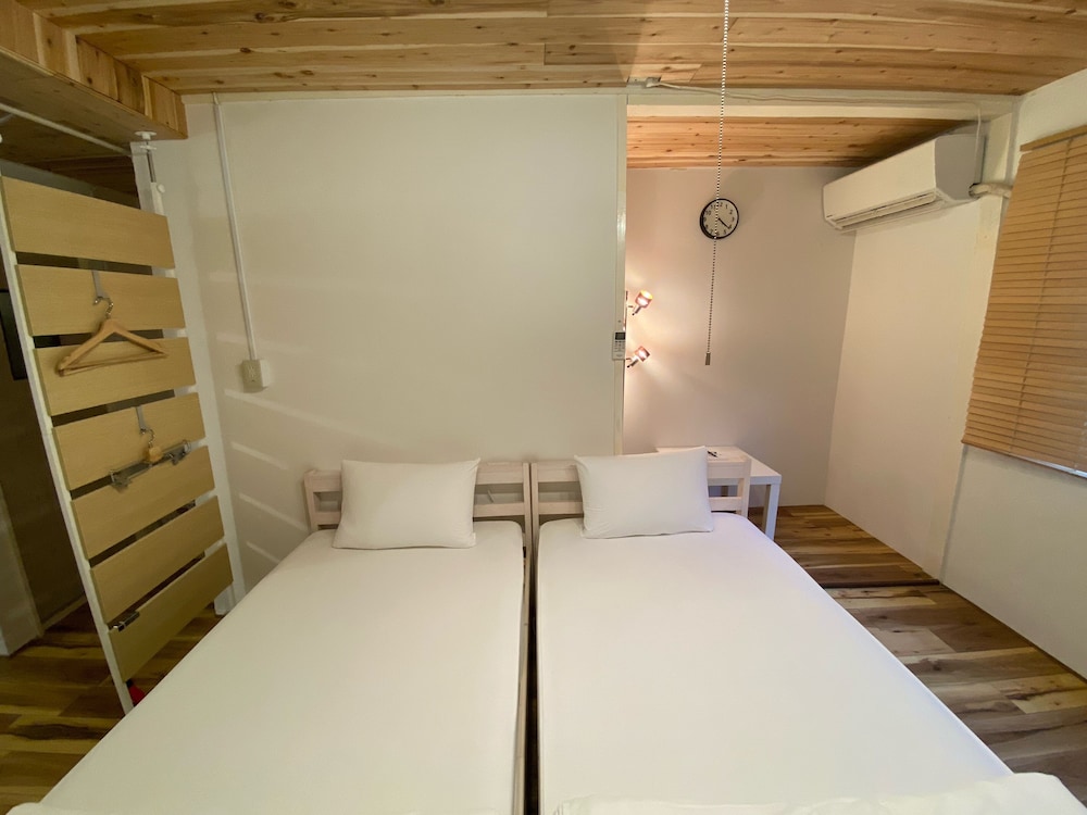 ツインルーム（6号室） 客室4 | コインズホステル天神