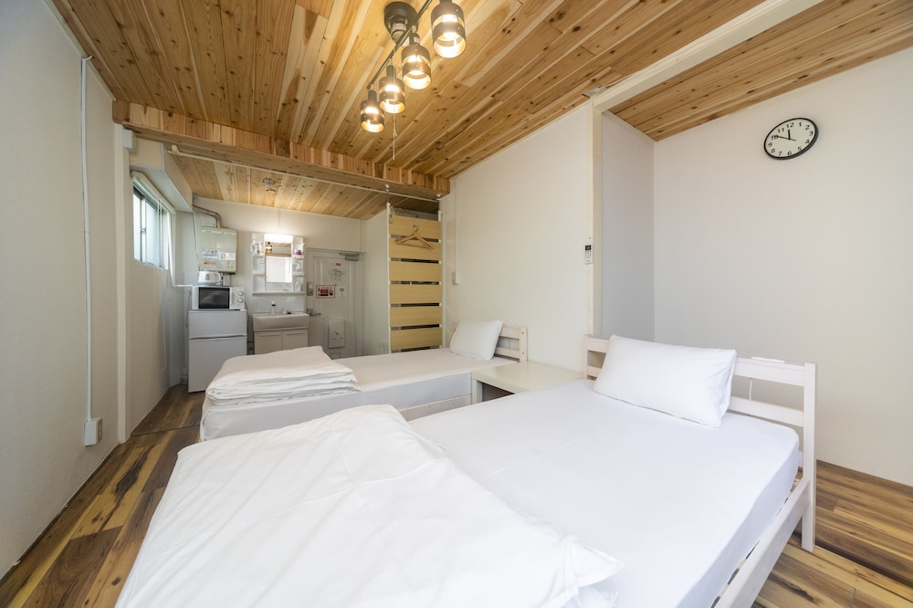 ツインルーム（6号室） 客室5 | コインズホステル天神