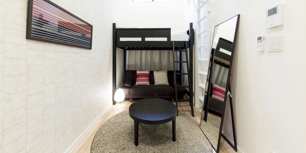 スタンダード ルーム 客室3 | トリップポッド高砂 B