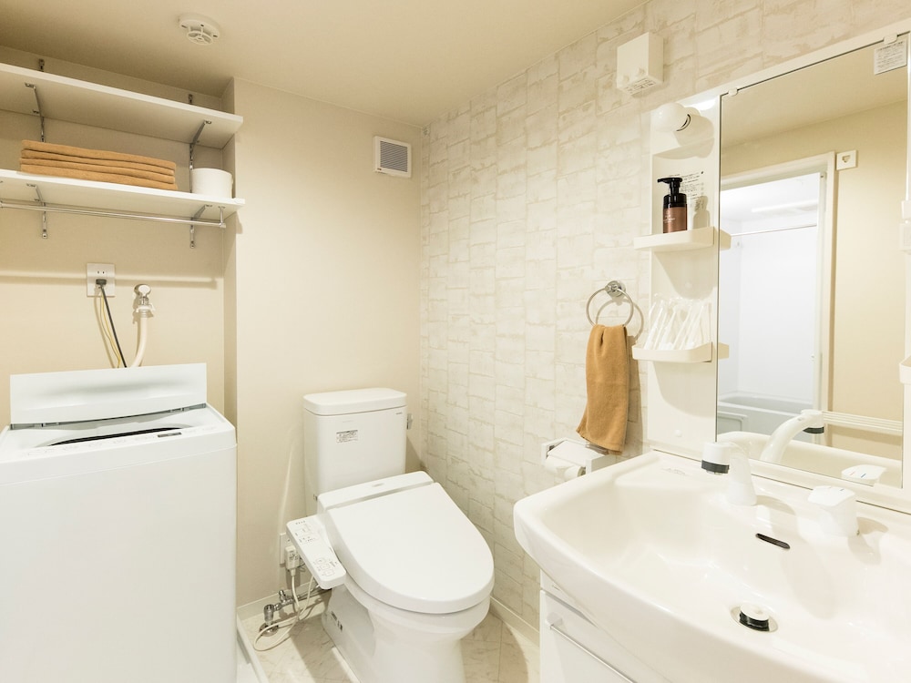 スタンダード ルーム バスルーム2 | トリップポッド高砂 B