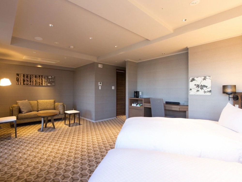 デラックスラージツインルーム 客室1 | HOTEL 四季 靱公園