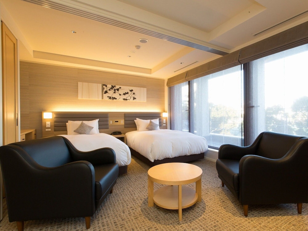 スーペリア ツインルーム | HOTEL 四季 靱公園