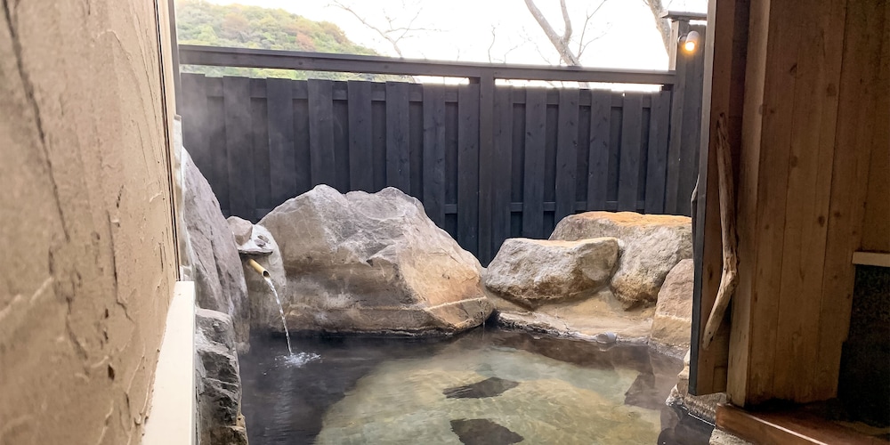 温泉1 | 別府 海山 (kaizan)