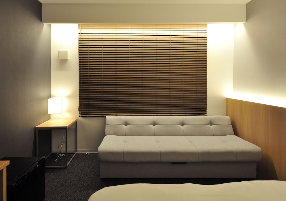デラックス トリプルルーム 客室2 | FUGASTAY 四条大宮
