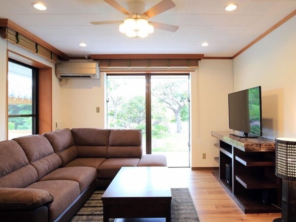 スタジオスイート 客室5 | 石垣島サン・グリーンリゾートホテル