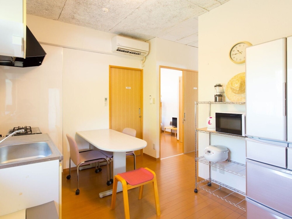 共同ドミトリー 客室3 | 石垣島サン・グリーンリゾートホテル