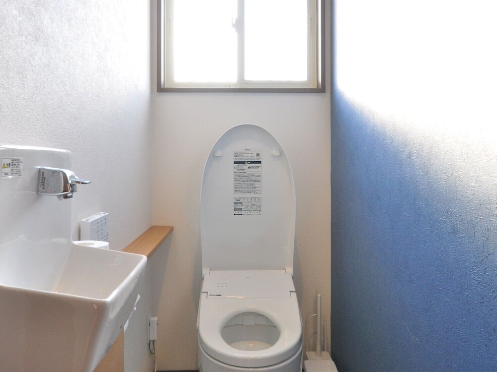 ダブルまたはツインルーム 客室1 | 石垣島サン・グリーンリゾートホテル