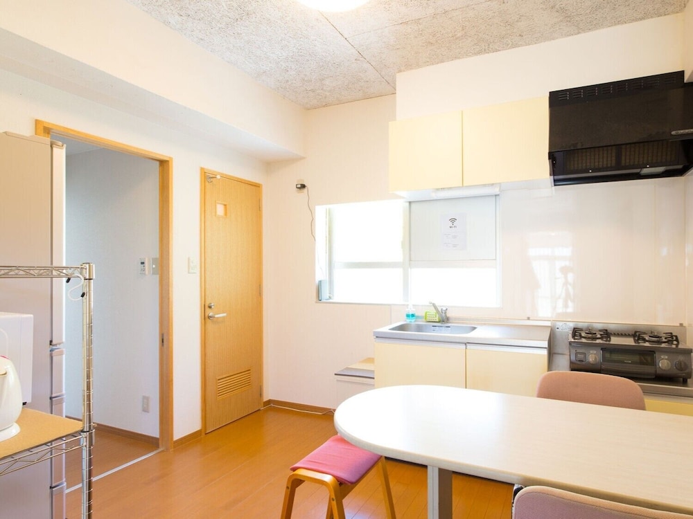 共同ドミトリー 客室5 | 石垣島サン・グリーンリゾートホテル