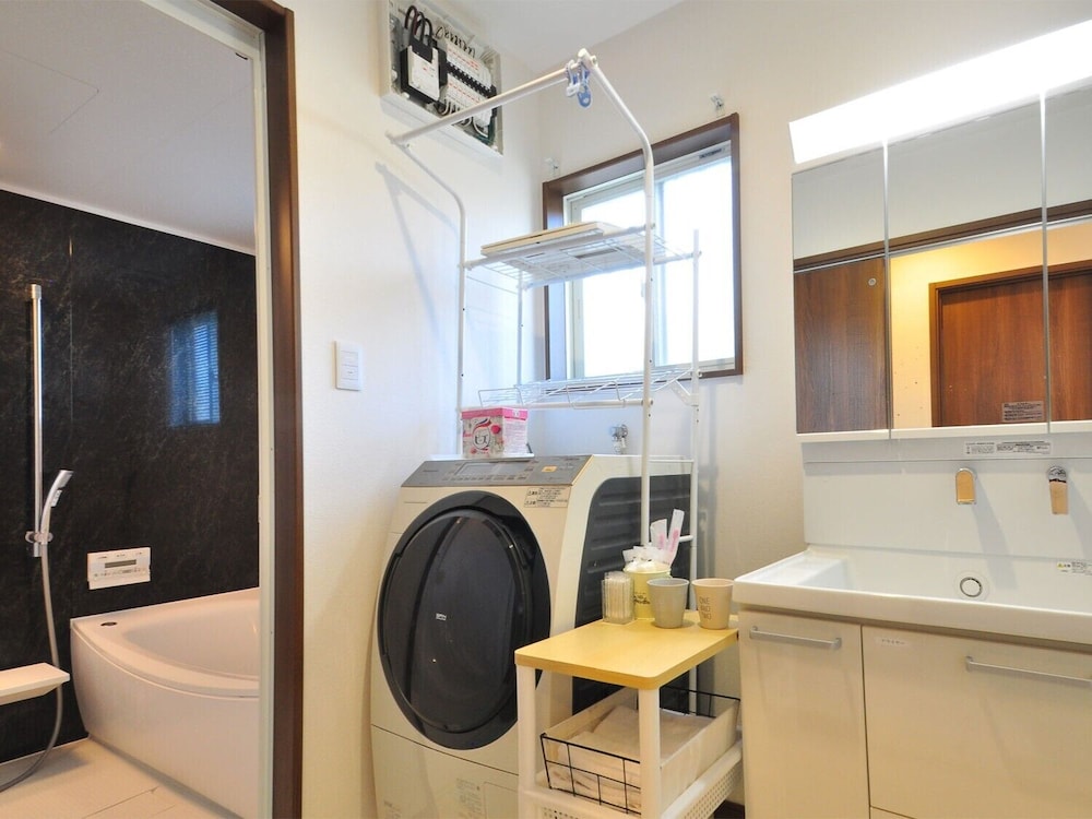 ダブルまたはツインルーム 客室7 | 石垣島サン・グリーンリゾートホテル