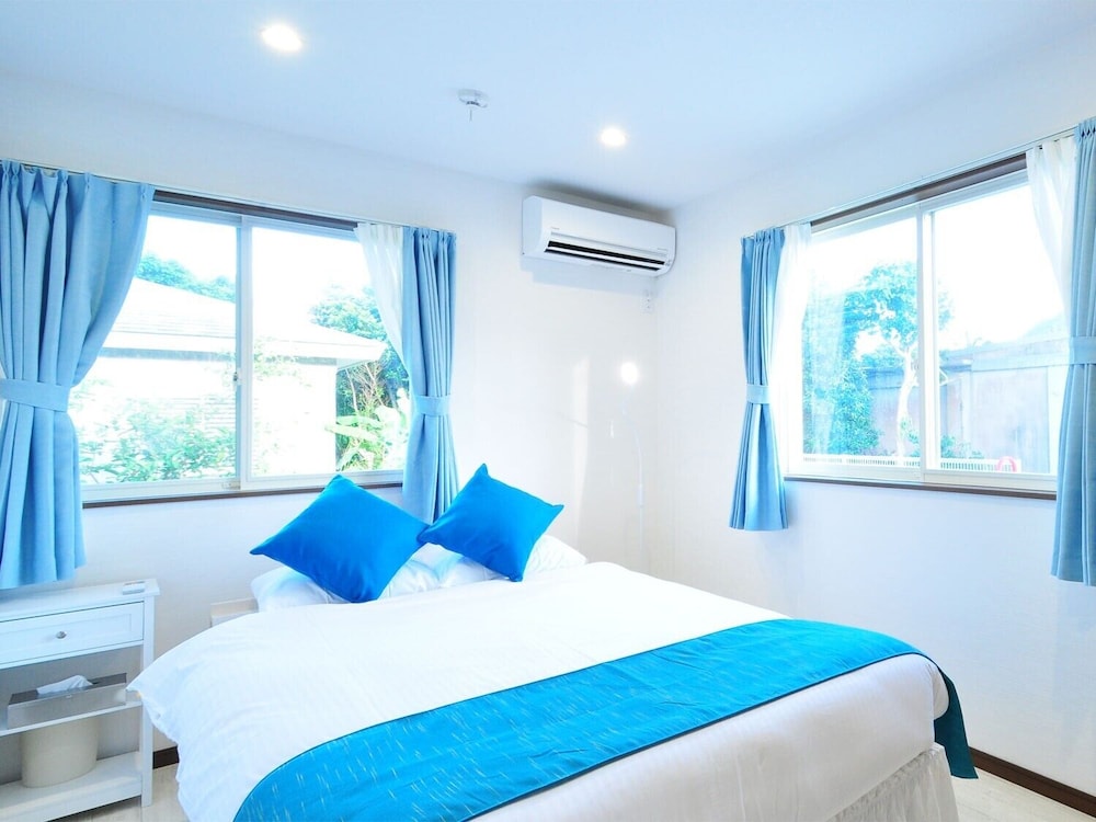 ダブルまたはツインルーム 客室5 | 石垣島サン・グリーンリゾートホテル