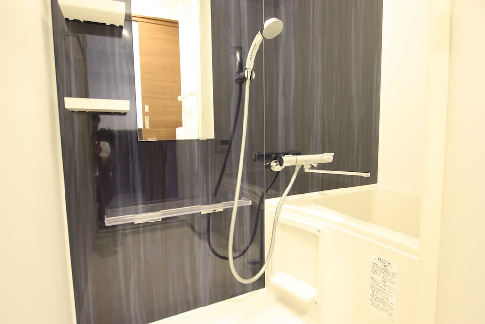 ツインルーム 2F/3F エレベーター無し バスルーム1 | フォレストイン天神南