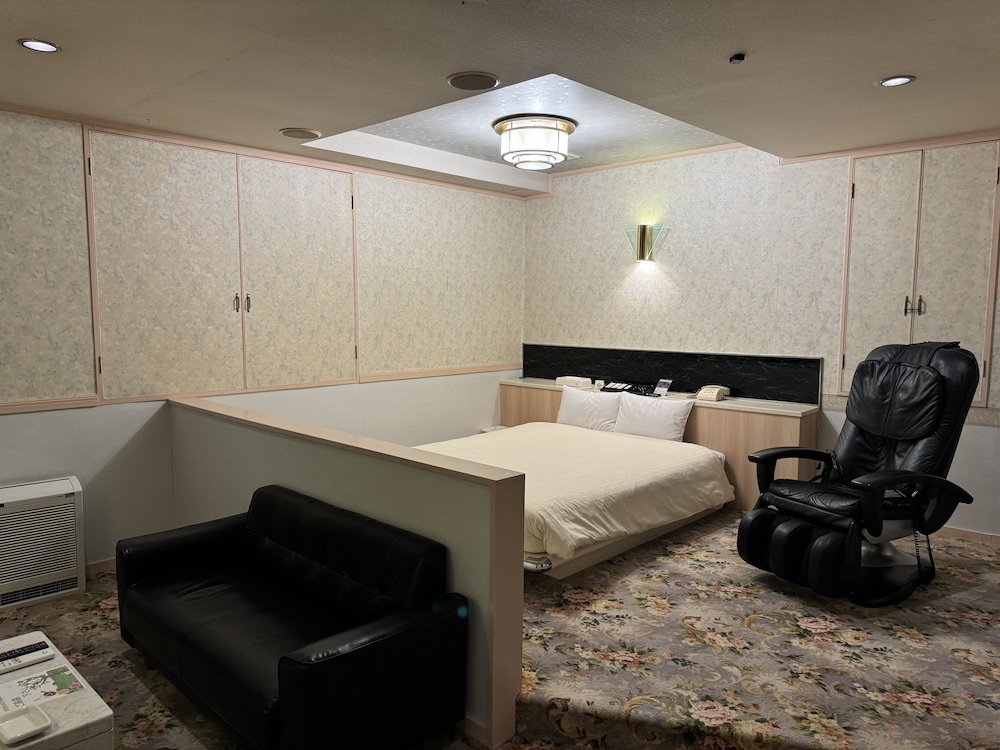 ベーシック ダブルルーム 喫煙可 (A) 客室2 | ホテル ギャラクシー