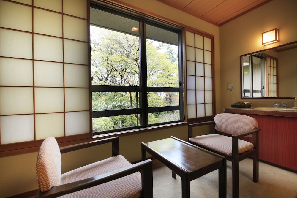 スタンダード ルーム 禁煙 共用バスルーム 客室2 | ゆとりろ庵