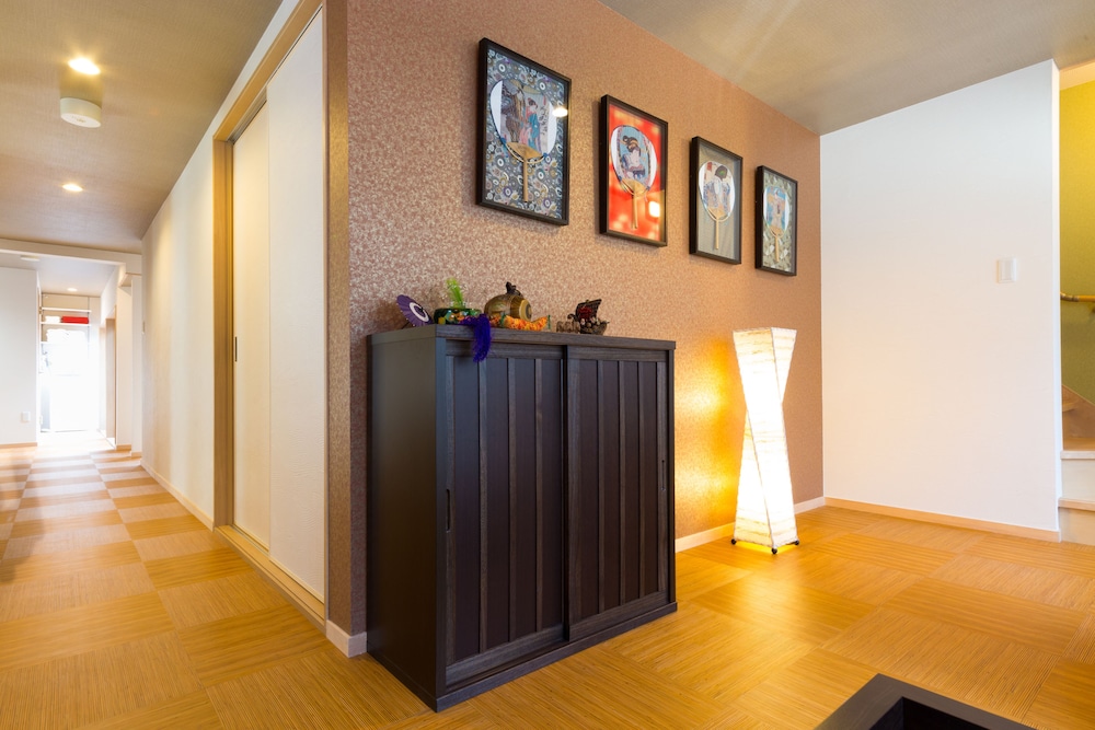 ファミリー ルーム リビング エリア0 | 京の町白鳳