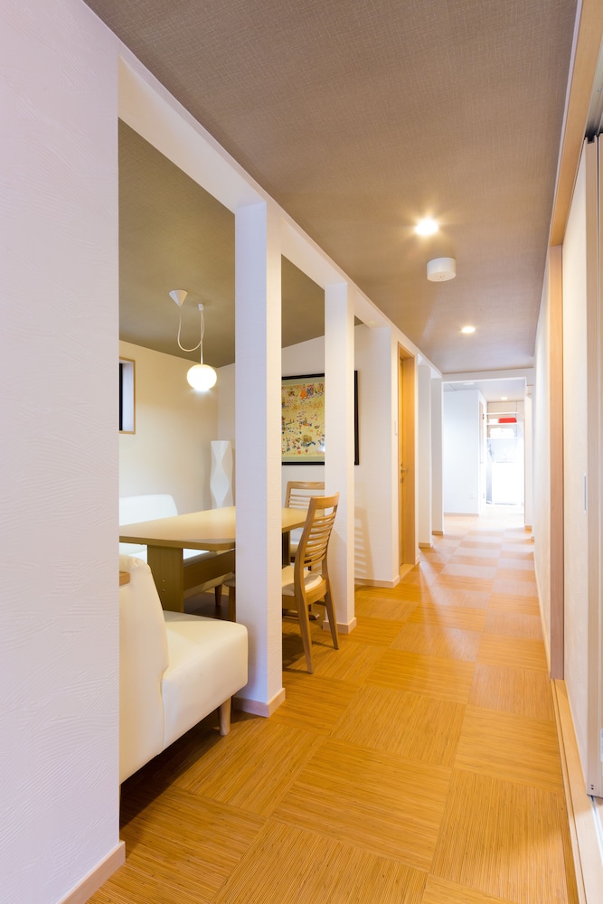 ファミリー ルーム リビング エリア5 | 京の町白鳳