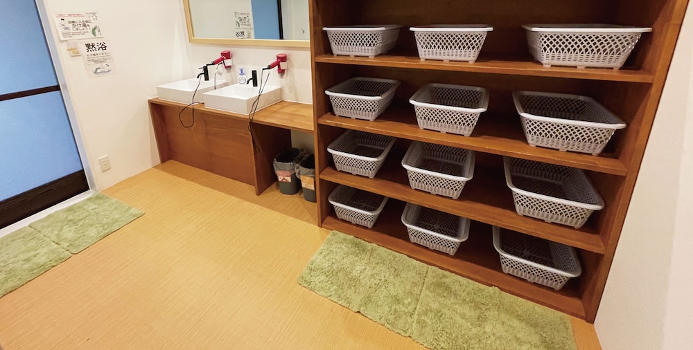 大浴場1 | ジェイホッパーズ琵琶湖ゲストハウス