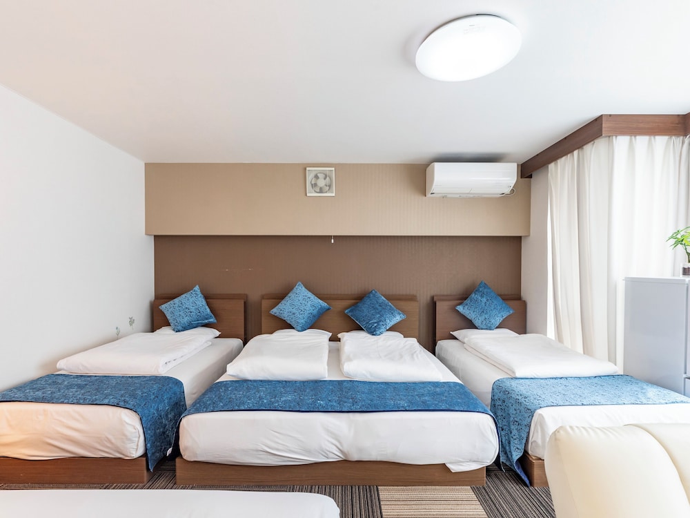 [禁煙] リバービュールーム 6名 客室2 | Tabist 桜川リバーサイドホテル