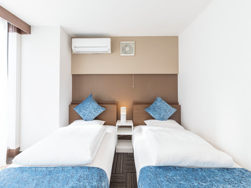 【禁煙】最上階トリプルルーム 客室4 | Tabist 桜川リバーサイドホテル