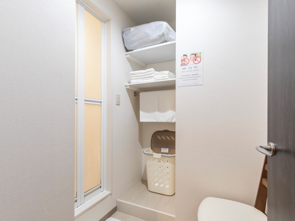 [禁煙] ファミリールーム 6名 バスルーム0 | Tabist 桜川リバーサイドホテル