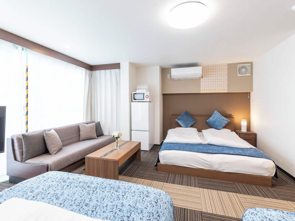 [禁煙] ファミリールーム 6名 客室7 | Tabist 桜川リバーサイドホテル