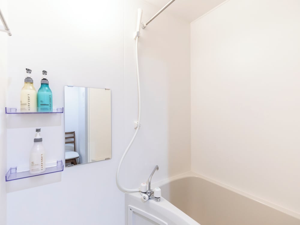 [禁煙] ファミリールーム 6名 バスルーム1 | Tabist 桜川リバーサイドホテル