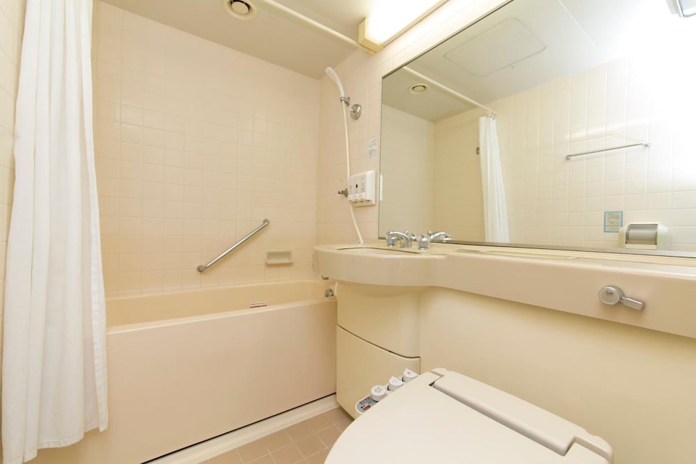 ツインルーム 禁煙 バスルーム0 | ホテルグリーンパーク鈴鹿