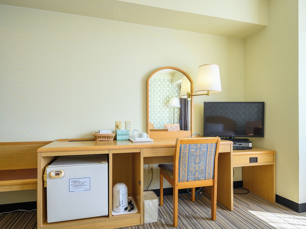 ツインルーム 禁煙 テレビ0 | ホテルグリーンパーク鈴鹿