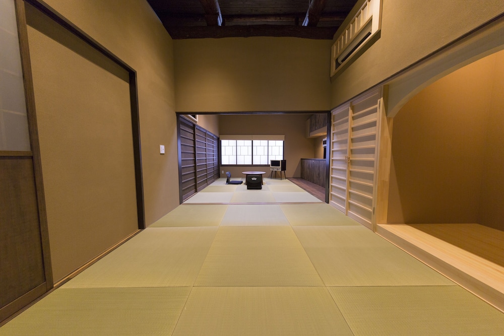 京町家 (施設からのEメールに必ずご返信ください) 客室4 | SEN 東寺・魚美津