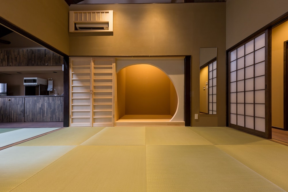 客室1 | SEN 東寺・魚美津