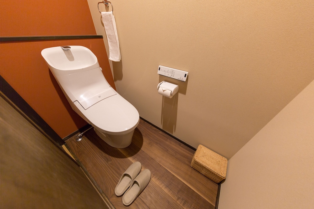 京町家 (施設からのEメールに必ずご返信ください) バスルーム3 | SEN 東寺・魚美津