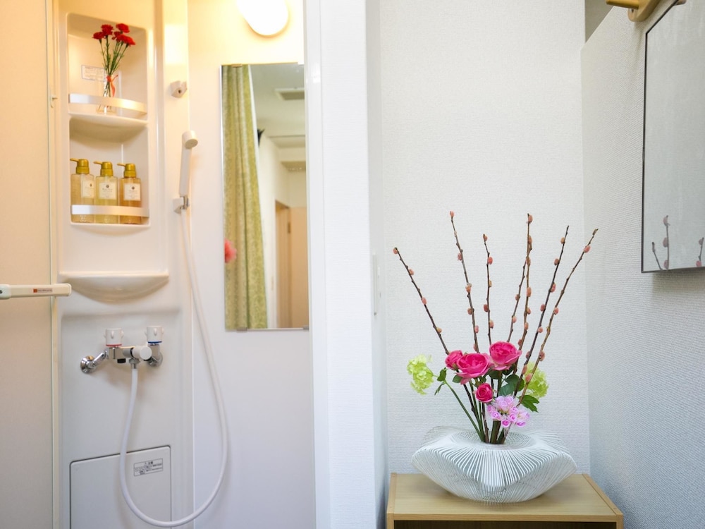 ツインルーム ( I ) バスルームのシャワー0 | 123 ゲストハウス