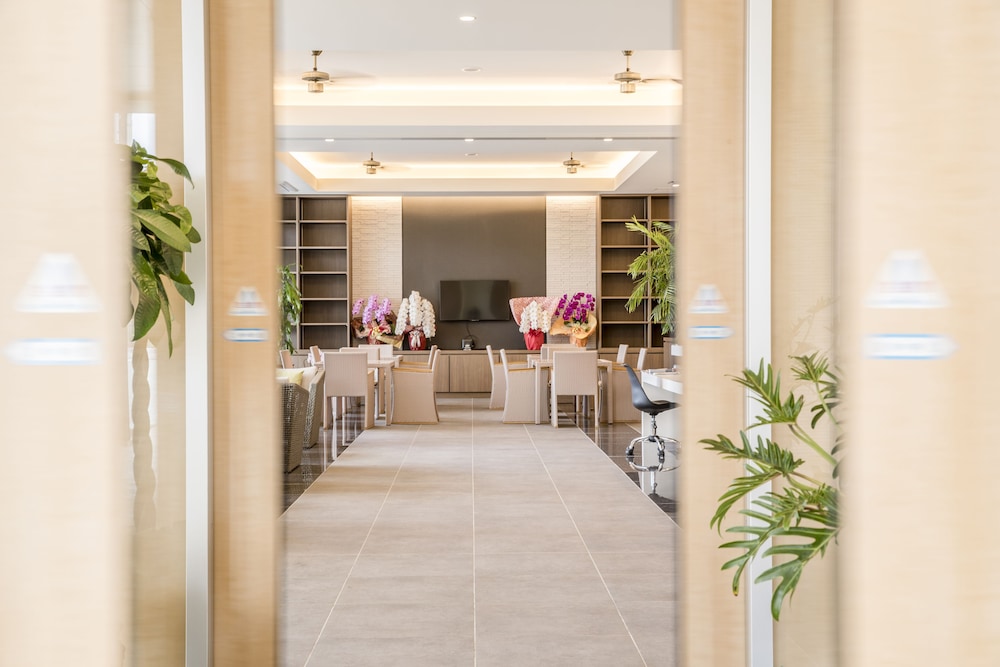 フロント1 | リエッタ中山 フロント1 | リエッタ中山