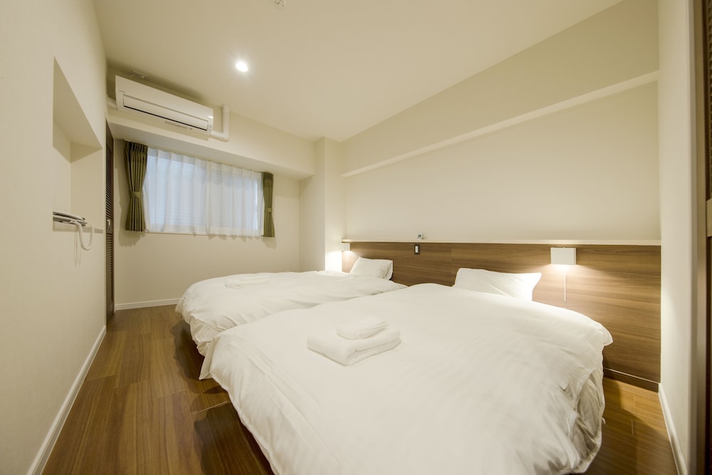 モデレートルーム 定員1-4名 客室5 | リエッタ中山