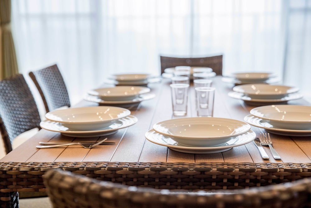 デラックスルーム 定員1-4名 リビング エリア0 | リエッタ中山