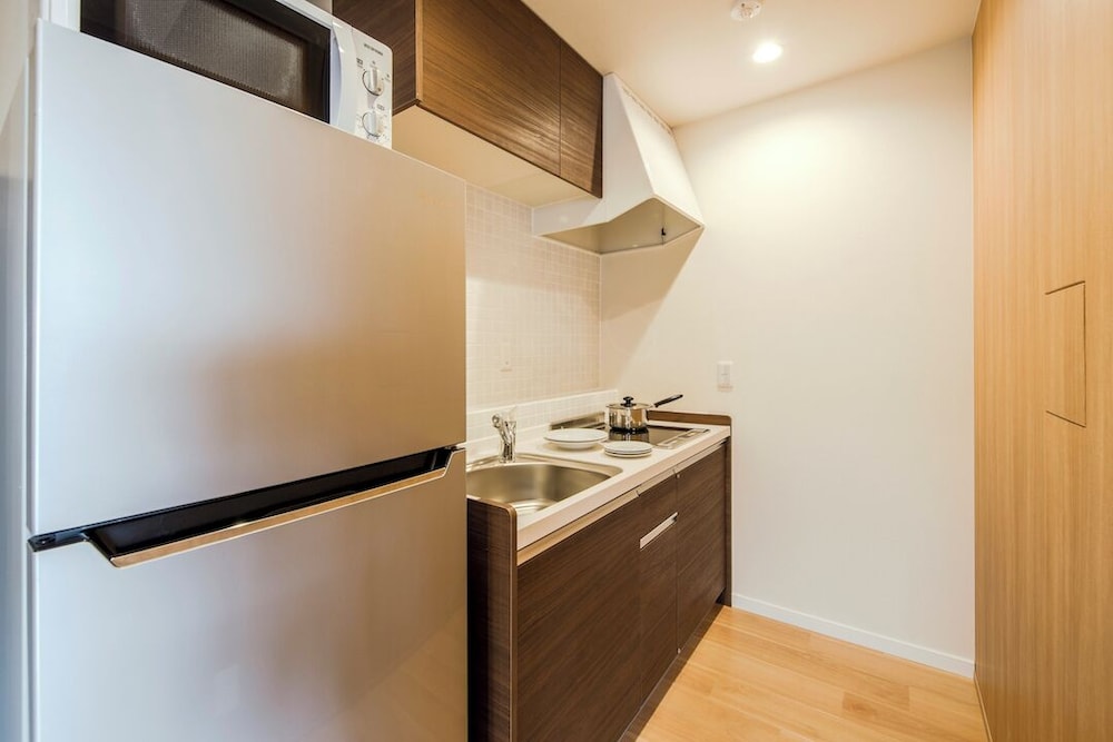 コーナーテラスルーム 定員1-4名 専用キッチン1 | リエッタ中山