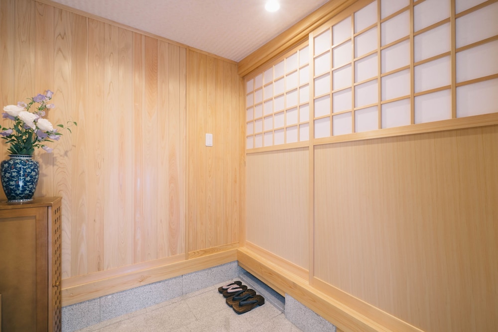 内部エントランス1 | 美盧西院西今田町邸