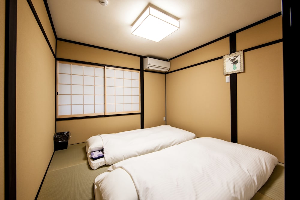 京町家一棟貸し 客室1 | 美盧七条花畑町邸