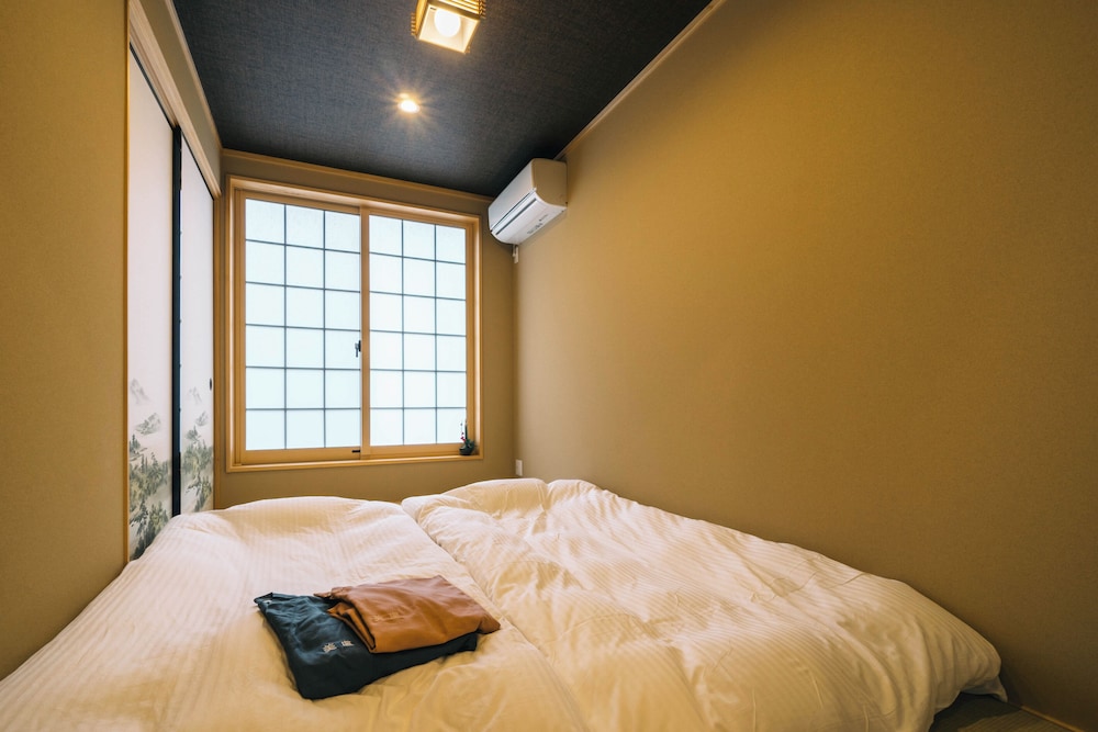 京町家一棟貸し 客室の設備とサービス0 | 美盧四条西院邸