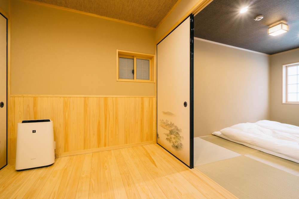 京町家一棟貸し 客室2 | 美盧四条西院邸