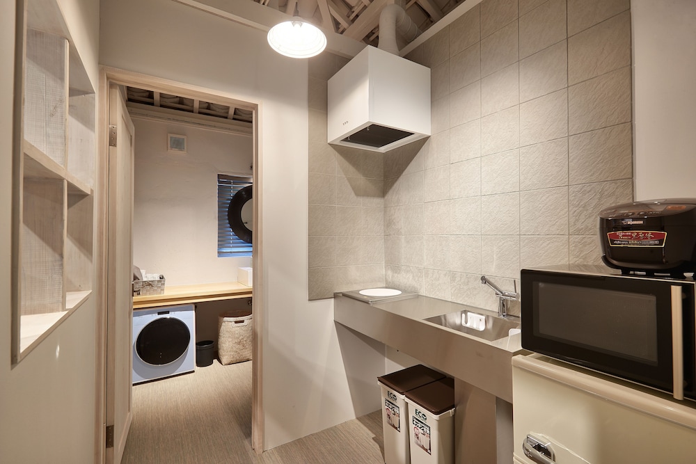 1棟貸しヴィラ 専用簡易キッチン1 | アダンリゾート 太陽～Tida～